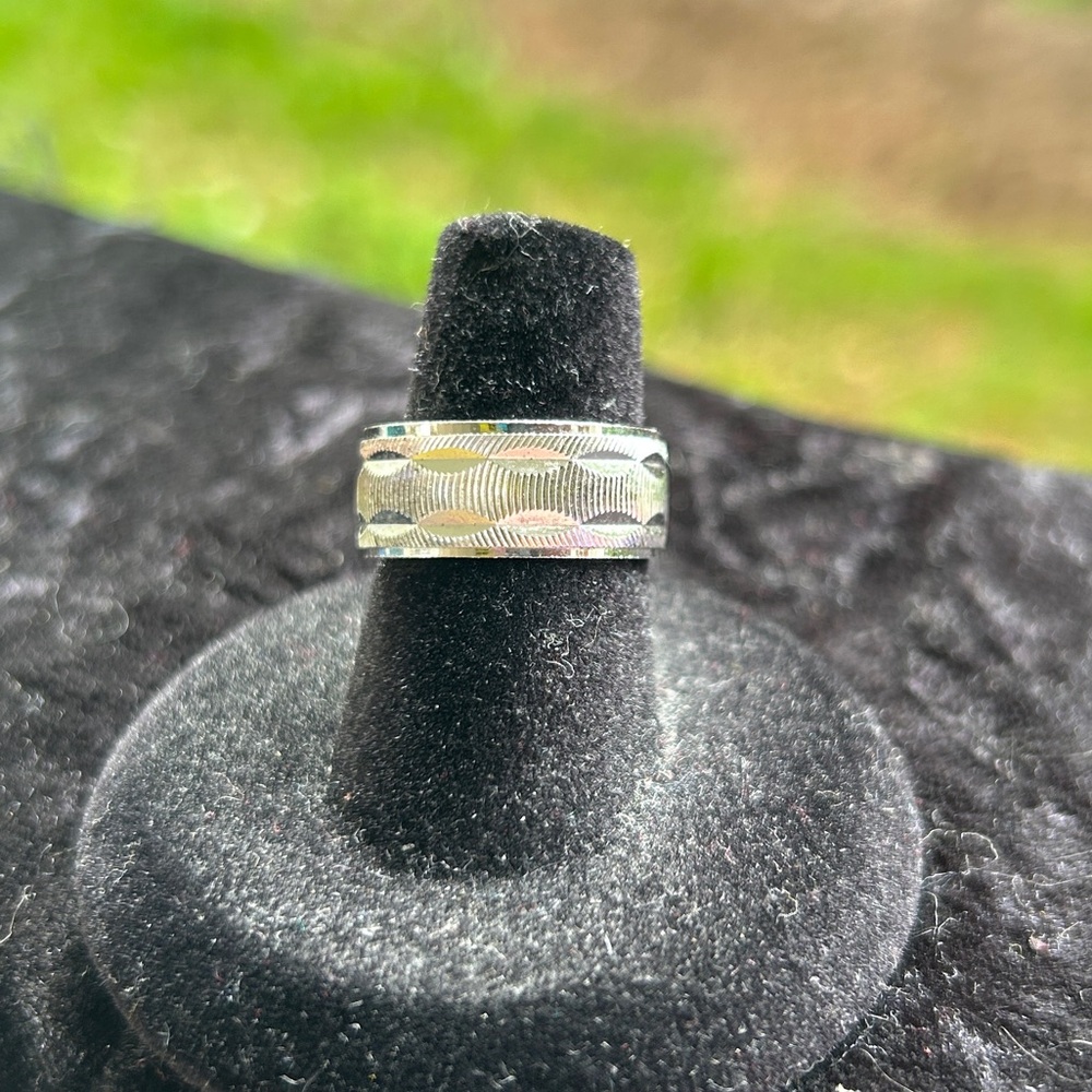 1970’s Vintage Uncas Sterling Silver 925 Etched Band Ring size 7 TEXTURED